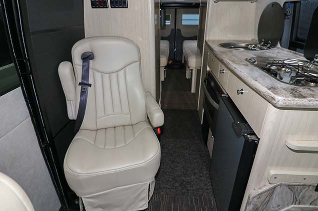 2016 AIRSTREAM INTERSTATE EXT LOUNGE TWIN