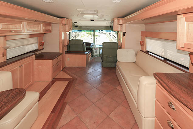 2004 COUNTRY COACH AFFINITY 515