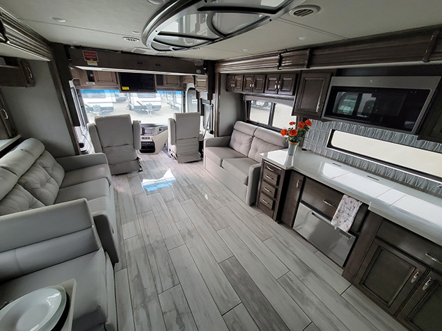 2023 FLEETWOOD DISCOVERY 38W