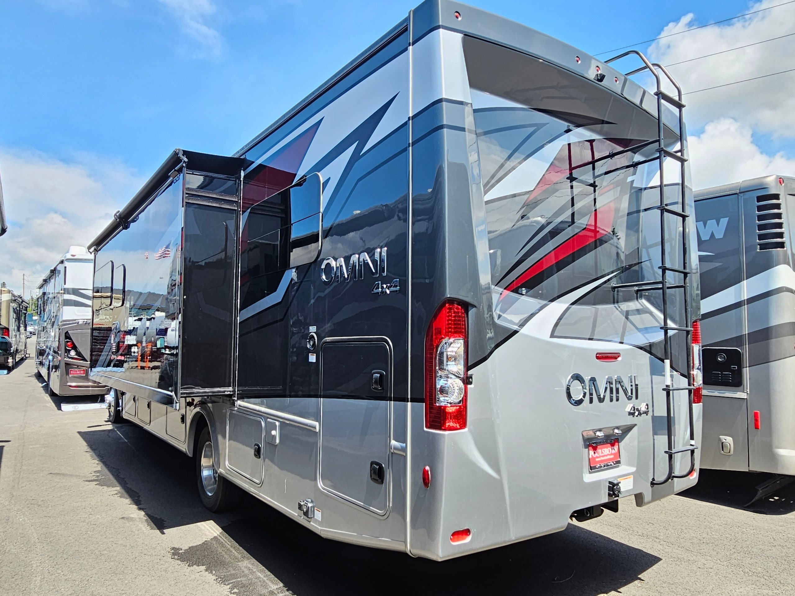 2024 Thor Motor Coach Omni LV35 Super C